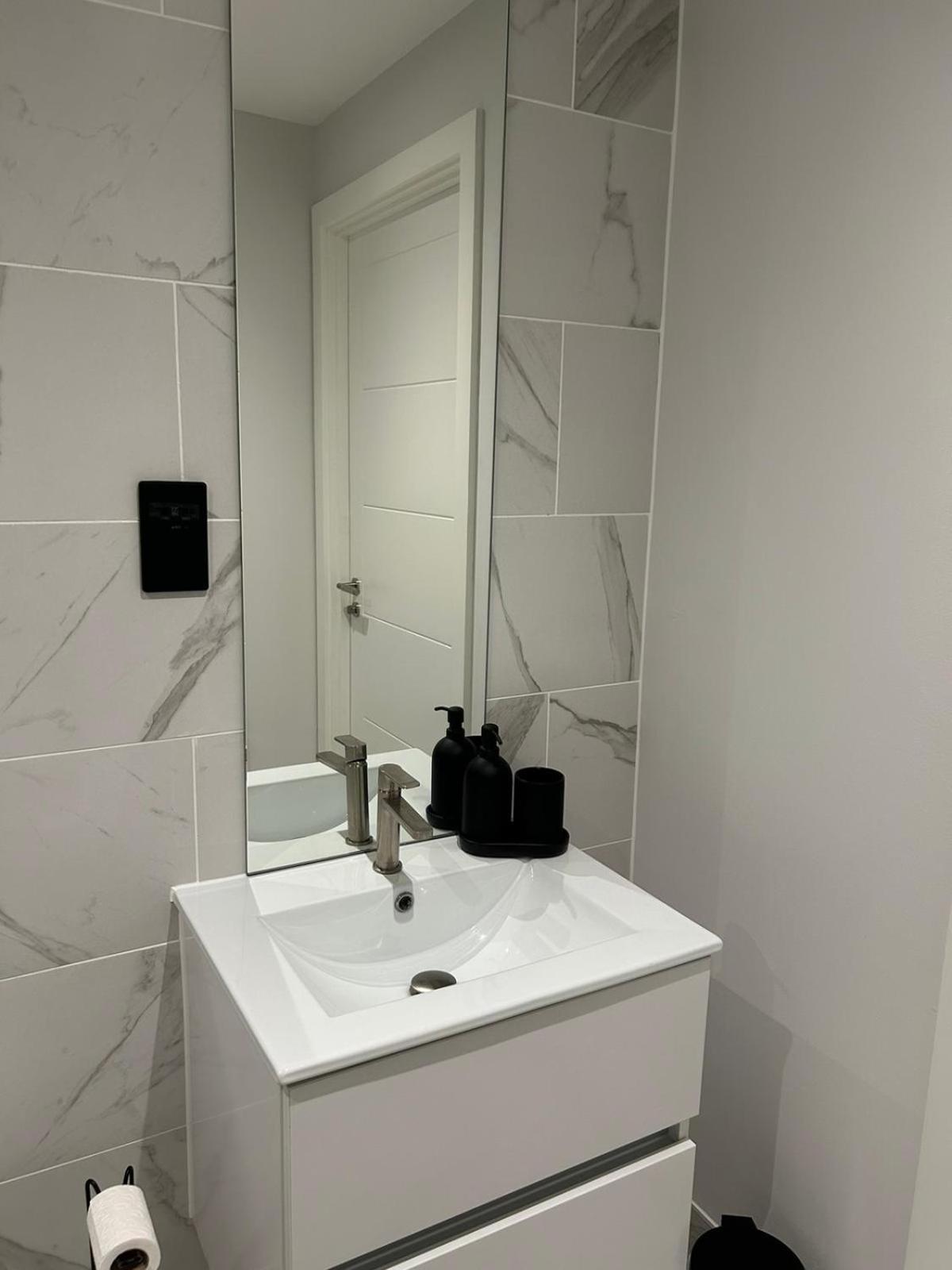 Appartement 2 Bed 2 Bath In Digbeth à Birmingham Extérieur photo