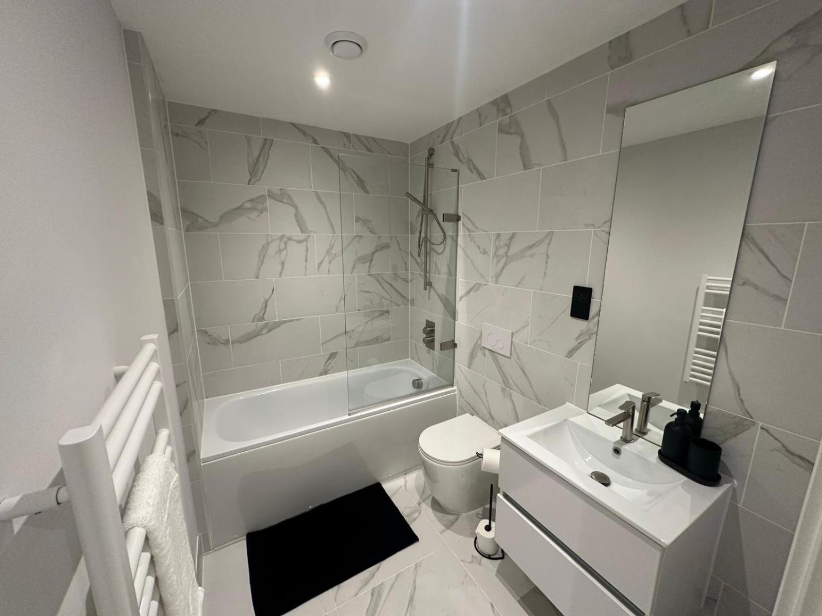 Appartement 2 Bed 2 Bath In Digbeth à Birmingham Extérieur photo
